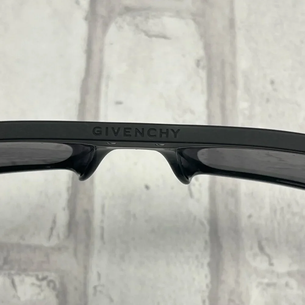 GIVENCHY Black Square Mask GV40011 Sunglasses